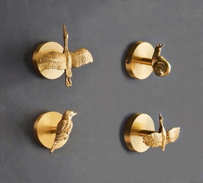 Gancho para animales de latón macizo hecho a mano montado en la pared abrigo ropa oro moderno ganchos para llaves Foto 1 de 4