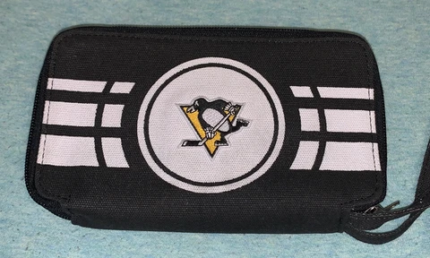 Pittsburgh Penguins Ripple Zip Wallet Wristlet NEW WITH TAGS - Free Shipping Cover