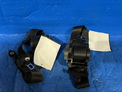 2015-2016-2017-2018-2019-2020-Dodge Charger Chrysler 300 cinturones de seguridad (izquierdo y derecho) Foto 1 de 3