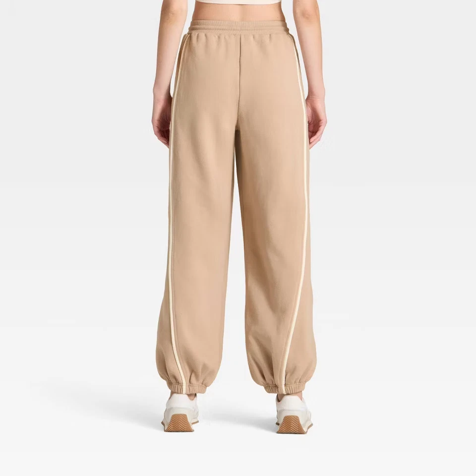 Pantalones de chándal para mujer de vellón con pierna de barril - JoyLab Foto 1 de 1