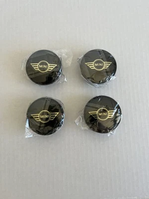 2011 - 2016 Mini Cooper Countryman R60 Wheel Center Hub Cap Cover  - Image 1 of 4