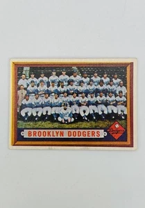 Vintage 1957 Topps Brooklyn Dodgers Team #324 RARE Centered Sharp - Picture 1 of 3