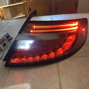 2010-2011 Saab 9-5 Right  Passenger Tail Light Lamp OEM 12776358 Tested Rh - Picture 1 of 14