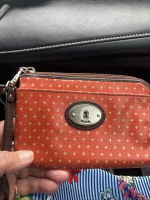 Llave fósil por bolsa con cremallera llaves, tarjetas, efectivo y cosméticos muñeca adorno plateado Foto 1 de 4