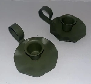 Set di 2 portacandele stile camera in metallo verde opaco - Foto 1 di 6
