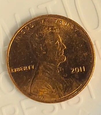 2011 Lincoln Head Shield Penny Cent Obverse Die Crack Error "WE" - Image 1 of 3