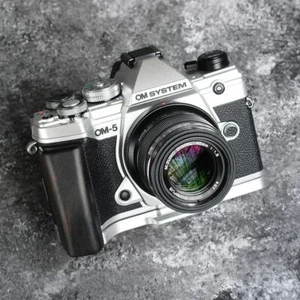 Wood L Hand Grip + Aluminum Alloy Baseplate For Olympus OM-5 Mirrorless Camera - Picture 1 of 31