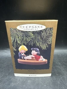 Hallmark Andenken Ornament 1996 Peanuts Schroeder und Lucy Musical Magic NEU - Bild 1 von 2