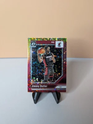 Jimmy Butler 2024-24 Donruss Óptico Rojo y Amarillo/7 Heat Warriors SSP Foto 1 de 2