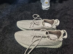 Size 8 - adidas Yeezy Boost 350 V2 Steel Grey - Picture 1 of 4