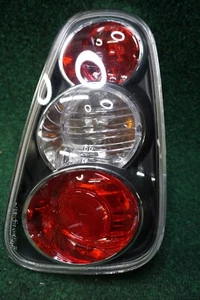 2002 2003 MINI COOPER RIGHT TAIL LIGHT OEM 89023373 - Bild 1 von 8