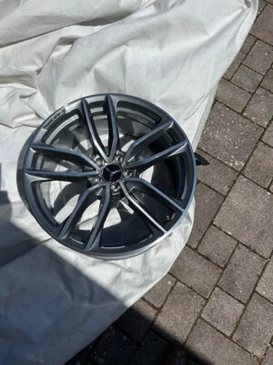 AMG Felgen 21 Zoll gebraucht, ohne Macken - Bild 1 von 4