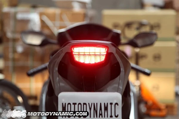 Luz trasera LED INTEGRADA señal de giro CBR 1000RR LENTE TRANSPARENTE se adapta a 08-16 CBR1000RR Foto 1 de 1