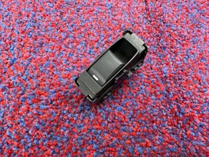 JEEP GRAND CHEROKEE SRT8 07-17 6.1L OEM REAR DOOR POWER WINDOW BUTTON SWITCH - Picture 1 of 2