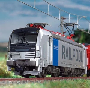 Siemens BR 193 “VECTRON” Piko EXPERT HO-scale model with 22-pin DCC socket. NEW - Picture 1 of 13