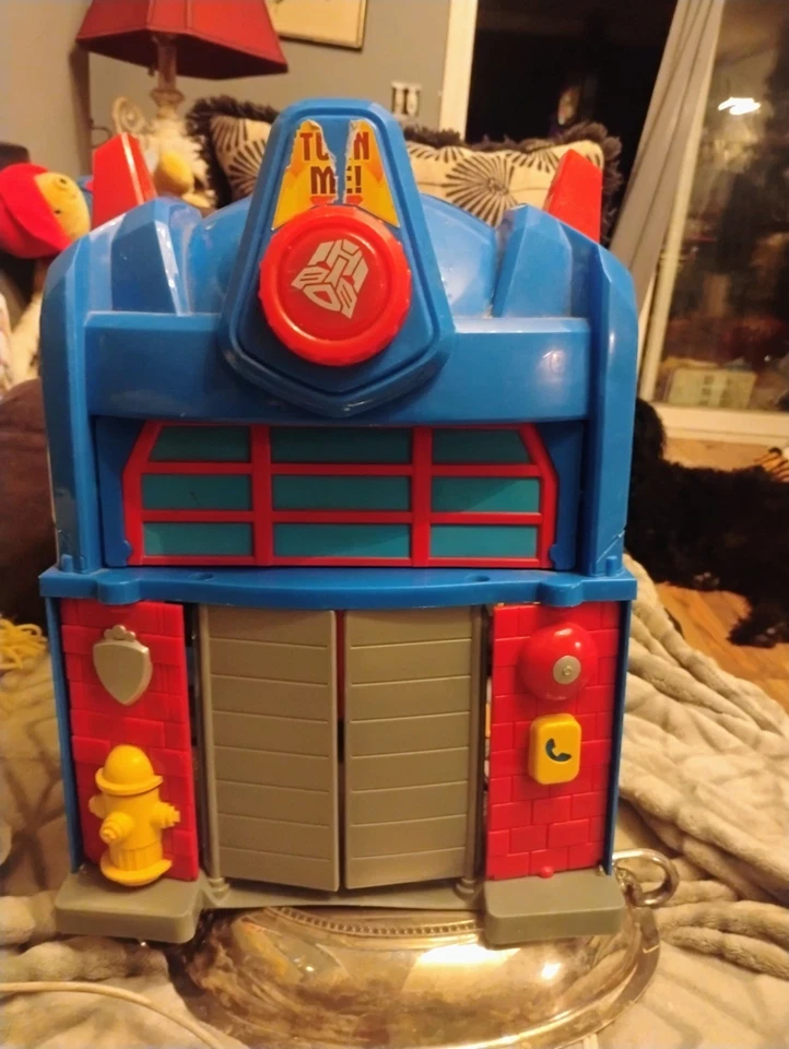 Transformers Rescue Bots Playskool Heroes Optimus Prime Fire Station  - Image 1 of 4