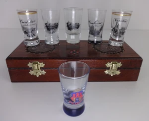 Vintage Krakow Poland Wooden Boxed Shot Glasses Set Mixed Design Drinks Boxes - Foto 1 di 13