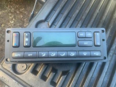 2003-2005 Ford Expedition A/C Control Panel 2WH19D840AB - Image 1 of 4