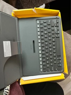 ZAGG Messenger Folio 2 Keyboard Folio/Case - Black - New Open Box - Image 1 of 2