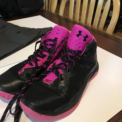 Zapatos de baloncesto Under Armour Curry juveniles talla 7 Foto 1 de 4