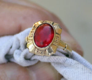 Vintage Dason 10K Yellow Gold Ring Red Stone - Picture 1 of 6
