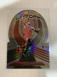 ZACH LAVINE 2022-23 PANINI REVOLUTION LIFTOFF DIE CUT #1 BULLS - Picture 1 of 2