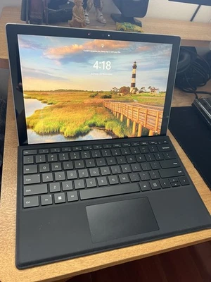 Microsoft Surface Pro 7 Plus - Intel Core i5 - 128GB - 8GB RAM - Image 1 of 4