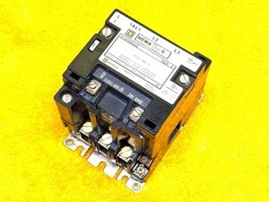 SQUARE D 8536SBO2S 3-POLE 600 VAC NEMA SIZE 0 SERIES A MOTOR STARTER 24V COIL - Picture 1 of 6