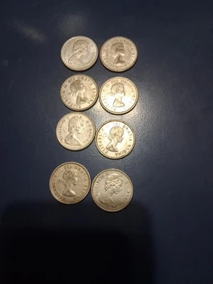 8 Silver Canadian Quarters - Image 1 of 2
