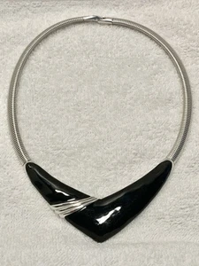 Schönes Monet Vintage Halsband Halskette silberfarben schwarz Emaille - Bild 1 von 9