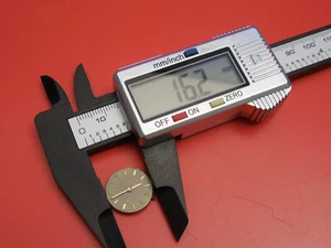 100% EBEL 66 six JEWEL QUARTZ MOVEMENT WITH DIAMOND DIAL & HANDS - Picture 1 of 3