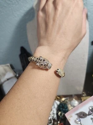 PULSERA BRAZALETE PANTERA TIGRE SALVAJE CLAMPER ESMALTE CIRCONITA TONO DORADO  Foto 1 de 4