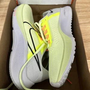 Nike Air Zoom Pegasus 38 CW7356-700 Mens Barely Volt Low Top Running Shoes CG789 - Picture 1 of 7