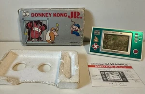 Vintage Nintendo Game & Watch CJ-93 'DONKEY KONG JR' with Box & Battery Cover - Picture 1 of 5