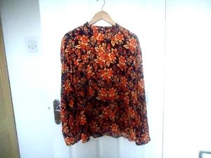 JOE BROWNS BLOUSE SIZE 10 BNWOT - Picture 1 of 9