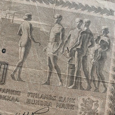 Grandes billetes FINLANDIA 100 Markkaa 1922 moneda finlandesa figuras desnudas Foto 1 de 4
