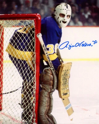 ROGIE VACHON SIGNED AUTOGRAPHED 8x10 PHOTO LOS ANGELES KINGS LEGEND BECKETT BAS - Image 1 of 2