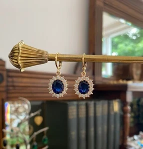 Orecchino Pendente Ovale Simulato Zaffiro Blu Da Donna Goccia Placcato Oro Giallo 14K - Foto 1 di 4