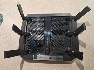 Gebrauchter Netgear Nighthawk X6 R8000 4 Gbps Tri-Band WLAN WLAN Router Smart AC3200 - Bild 1 von 15