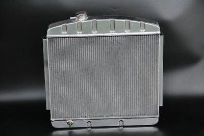 Radiador de aluminio KKS5556 3 filas apto para Chevrolet Bel Air 1955 56 soportes de 6 cilindros Foto 1 de 4
