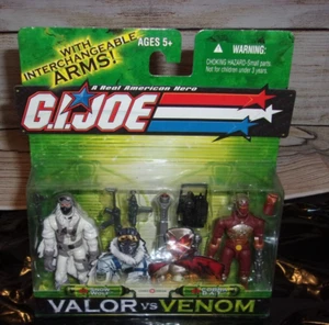 GI Joe Valor VS Venom Snow Wolf Cobra BAT 2 Figure Pack 2004 MOC NEW Sealed - Picture 1 of 5