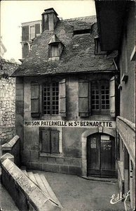 Lourdes Frankreich France AK ~1940 Maison Paternelle Bernadette Gebäude Building - Picture 1 of 2