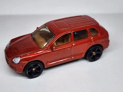 Matchbox 2017 Porsche Cayenne Turbo 9-Pack Exclusive 1:66 MB675 Red Orange SUV - Image 1 of 4
