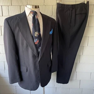 80s Vintage Botany 500 Gladiator Dark Blue Pinstripe 2pc Mens Suit Size 46 - Picture 1 of 16
