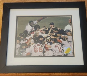 Iconic Red Socks reverse the curse celebration photo in frame - Picture 1 of 7
