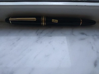 Pluma Estilográfica Montblanc 146 Oro 14k Talla F - Excelente Estado Foto 1 de 4