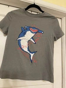 Boys T-shirt Sizes-8-10 - Picture 1 of 2