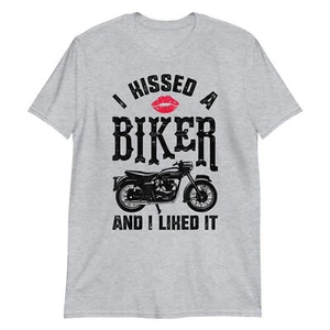 Camiseta Funny Bikers Motociclismo I Kissed A Biker And I Liked It - Imagen 1 de 4