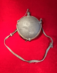 ORIG BÜRGERKRIEG SOLDATEN BLECH KANTINE / KORKSTOPFEN / RUDIMENTÄRES STOFFBAND - Bild 1 von 12