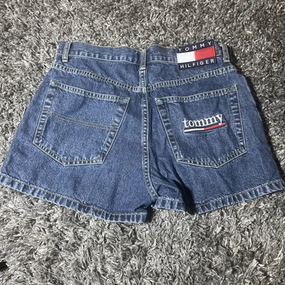 NWT Tommy Hilfiger VTG Denim Upstate Shorts Womens 9 Dark Wash Mid Rise Spellout - Image 1 of 4